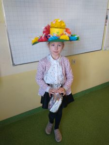 kapelusz klasy 2a