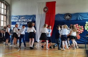 Tańczące dzieci