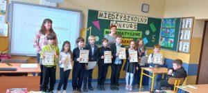 Zdjęcie grupowe uczestników konkursu