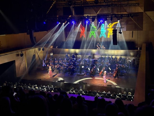 Wyjście do filharmonii