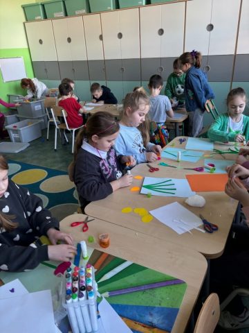 prace plastyczne - bukiety kwiatów