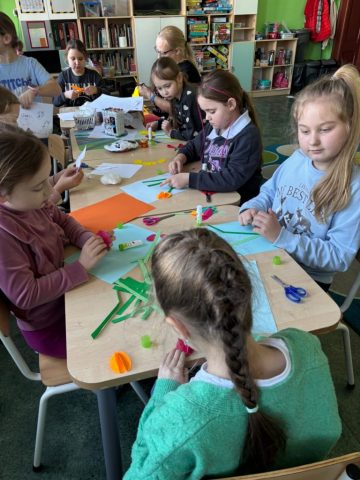 prace plastyczne - bukiety kwiatów